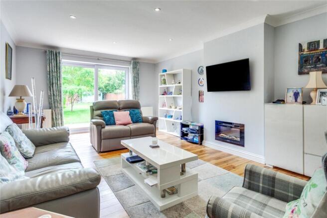 Sycamore Drive, Twyford, Berkshire, RG10 photo 4