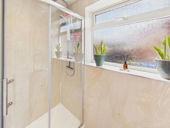 2 bed Semi-Detached Bungalow for sale Image 7