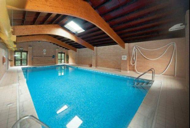 COMMUNAL SWIMMING PO