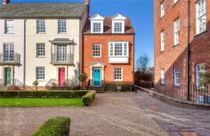 5, The Square, Cathedral Views, Salisbury SP2 7TW