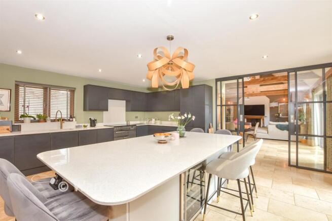 Kitchen/Breakfast Room
