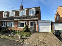 18, Hadrians Walk, Alcester B49 5HD