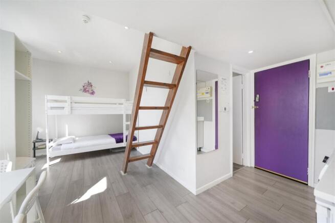 L shaped reception/ room