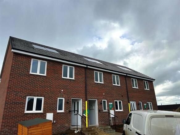 Oak Hill Rise, Chippenham - Plots 37&38.JPG