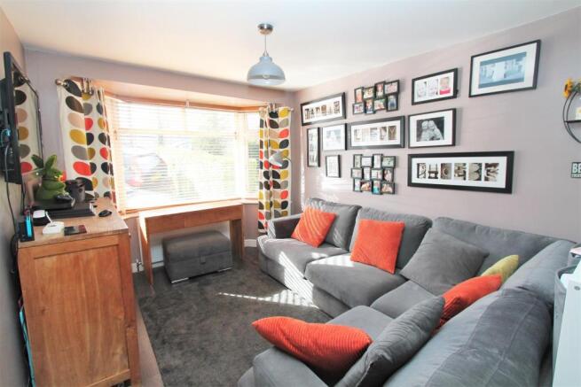 Living Room.JPG