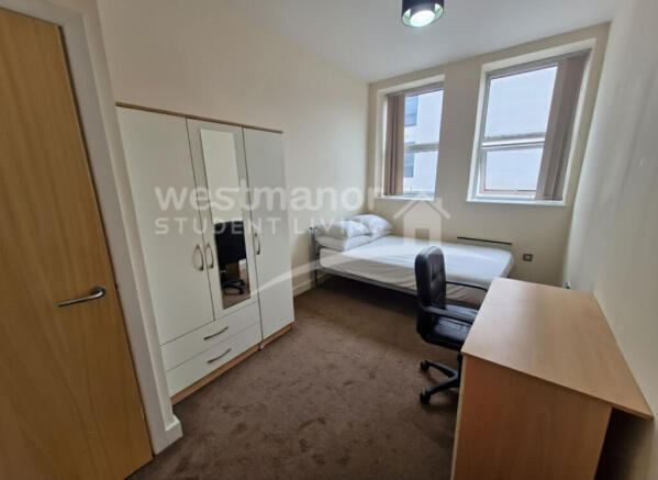 FLAT 17 ROOM 1