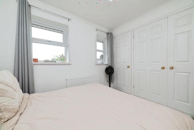 2 bed Terraced for sale Image 10