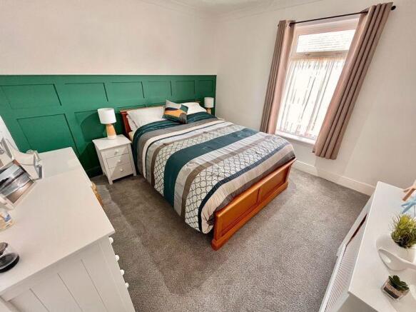 Bedroom 1(2)