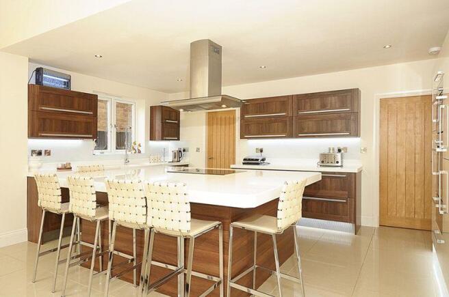 KITCHEN AREA
