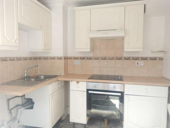 58 de winton terrace kitchen....jpg