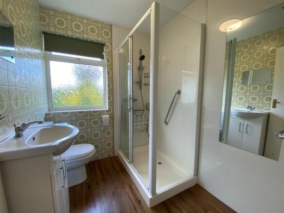 Shower room.jpg