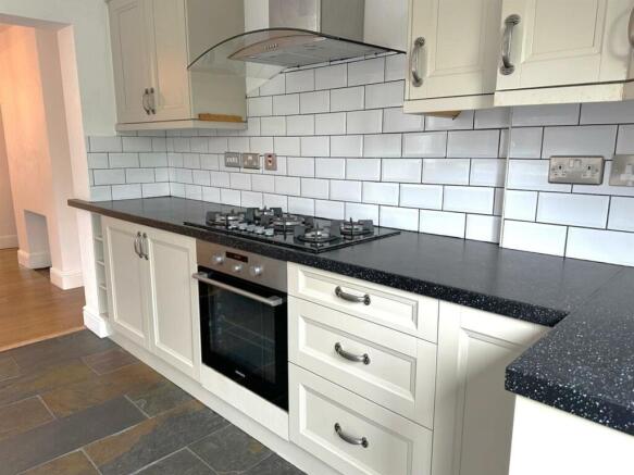 kitchen3.jpg