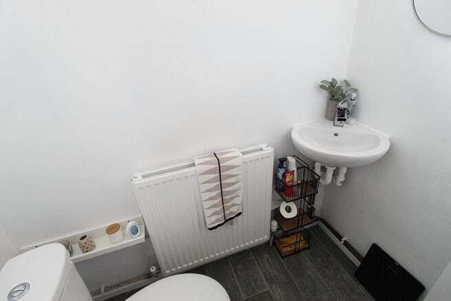 3 bed Semi-Detached for sale Image 10