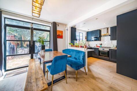 Stellman Close, Clapton
