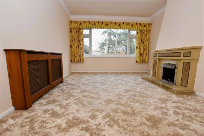 Lounge.JPG