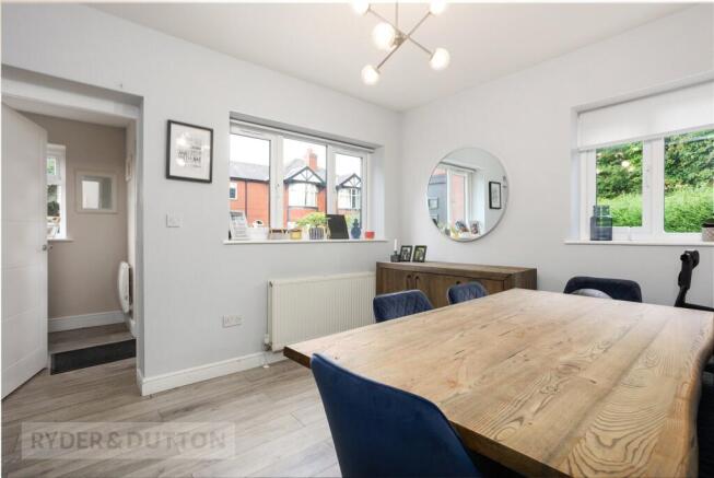 4 bed Semi-Detached for sale Image 10