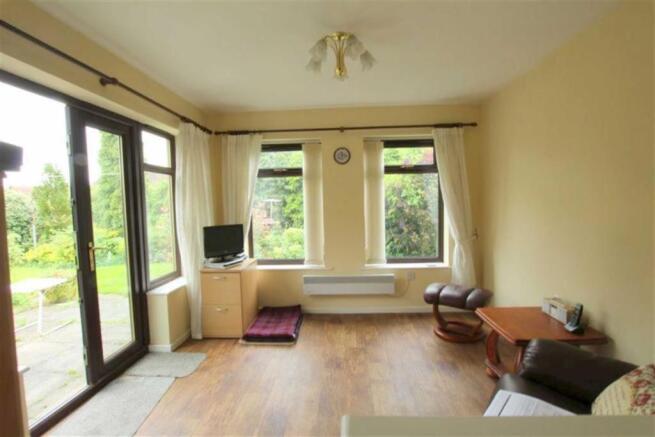 GARDEN ROOM
