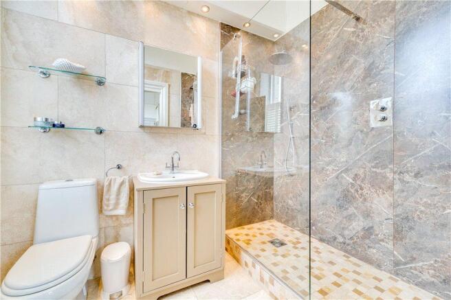 En-Suite Shower