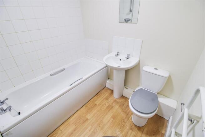 1 bed Apartment for sale Image 5