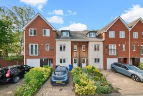 4, Brook Avenue, Ascot SL5 7SG