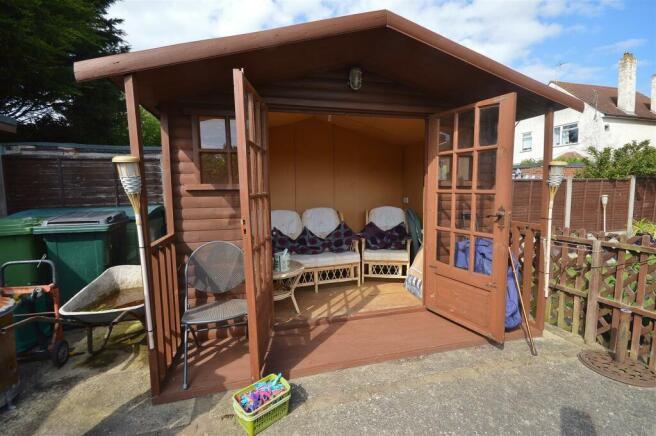 SUMMERHOUSE