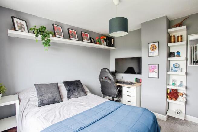3 bed Semi-Detached for sale Image 11