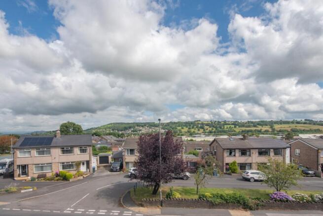 2 bed Apartment for sale Image 5
