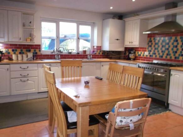 DINING KITCHEN