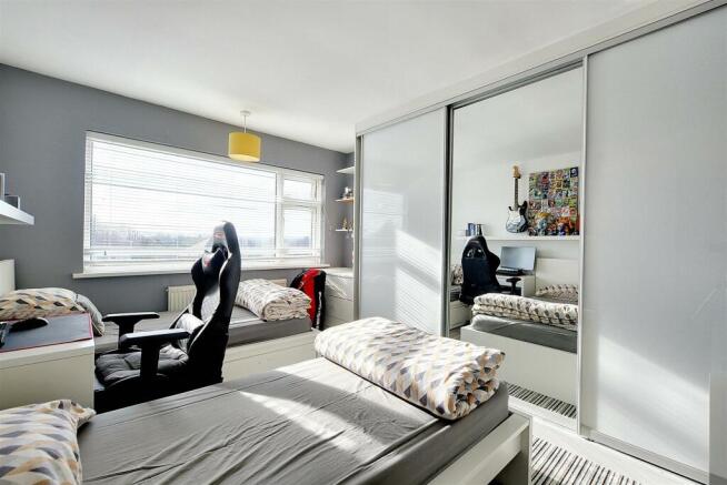 Bedroom 2_1.jpeg