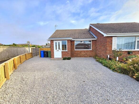 2 bed Semi-Detached Bungalow for sale Image 12