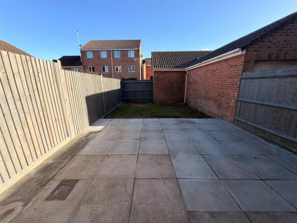 Emerald Crescent, Sittingbourne, Kent, ME10 photo 4