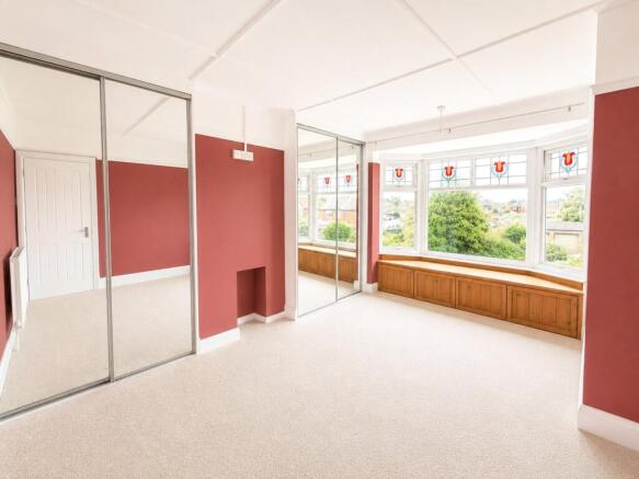4 bed Semi-Detached for sale Image 12