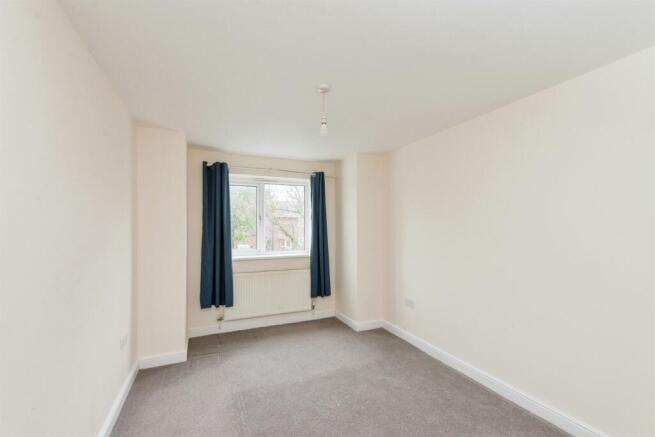 2 bed Maisonette for sale Image 4