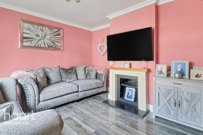Longbury Drive, Orpington photo 2