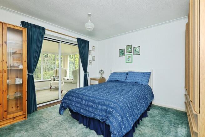 3 bed Detached Bungalow for sale Image 10