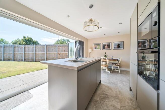 3 bed Detached for sale Image 7