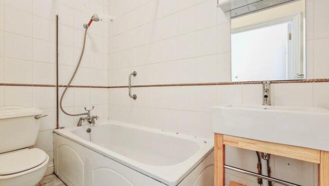 Bathroom.jpg