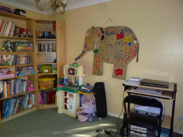 Photo 11
