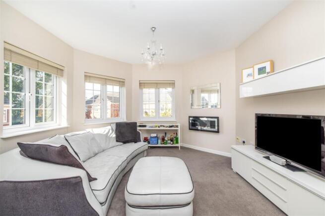 2 bed Apartment for sale Image 6