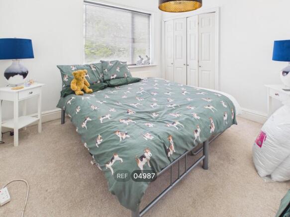 2 bed Terraced to rent Image 11