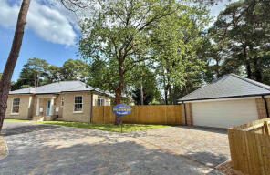 85, Woolsbridge Road, Ashley Heath BH24 2LY
