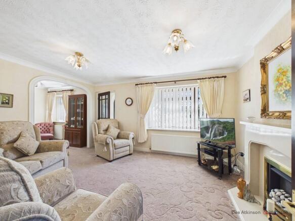 2 bed Detached Bungalow for sale Image 6