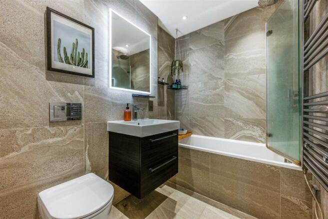 Stoneview Close-17.jpg