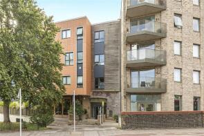 Flat 7, 4 Park House, High Street, Teddington TW11 8EW