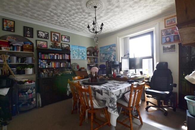 dining room (1).jpg
