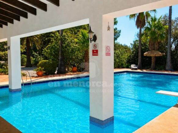 Luxury villa with swimming pool, private forest and more than 4,000 m² plot in Binixica