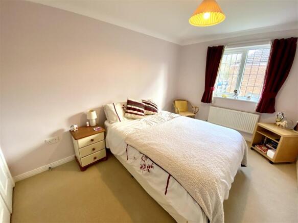 BEDROOM 2