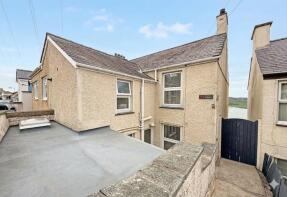 8, Bush Road, Y Felinheli LL56 4UJ