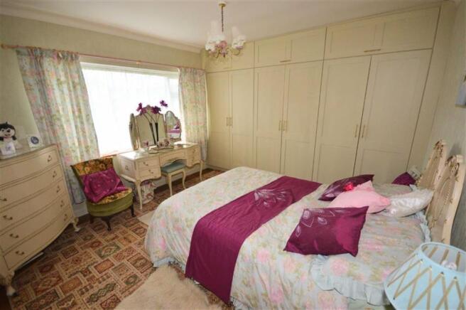 Bedroom (2)