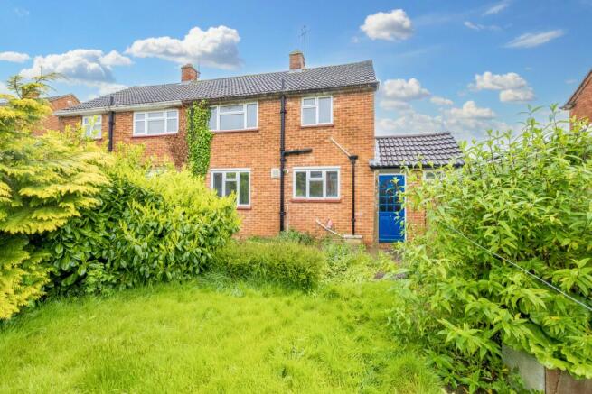1 Green Way, Burnham, Slough, SL1 8HN